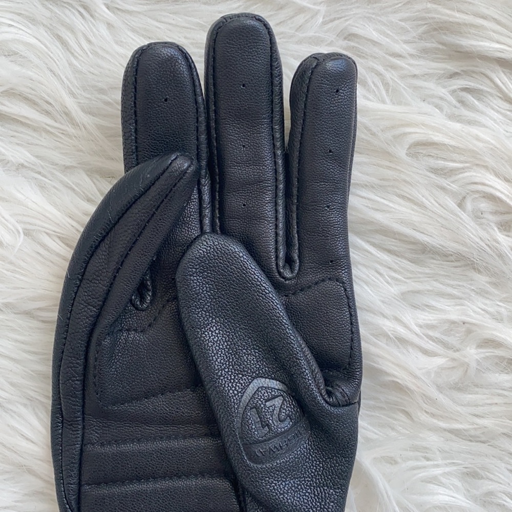Highway 21 | Roulette Women’s Gloves - Picture 10 of 13